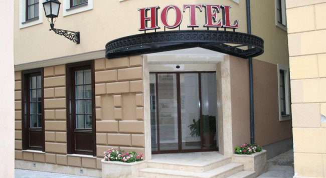 Hotel Capitulum, Győr