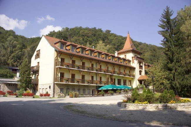 Bakony Hotel, Bakonybél