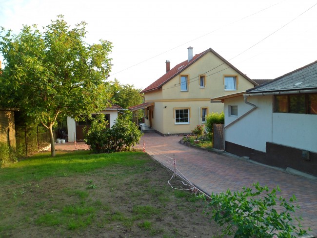 Csabi Apartman, Balatonfűzfő