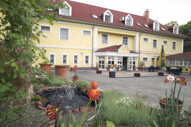 Hotel Aranysas &amp; Bungalow, Alsóörs