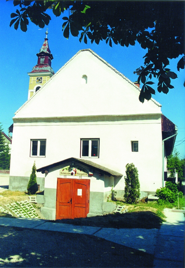 Ezerjó Bormúzeum és Pincegaléria, Balatonkenese