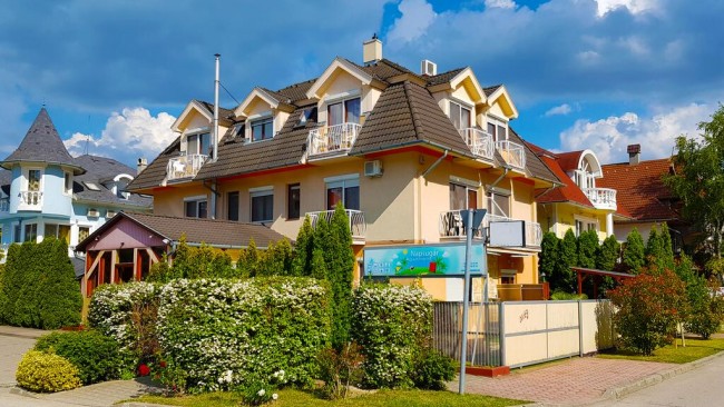 Napsugár Apartmanház, Siófok