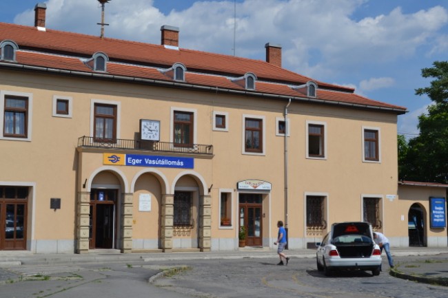 Lokomotiv Tourist Motel, Eger