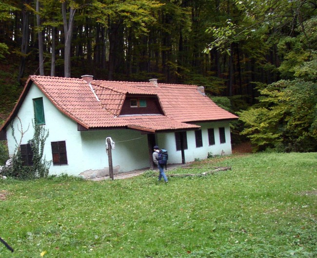 Farkasgödör Kulcsosház, Mályinka