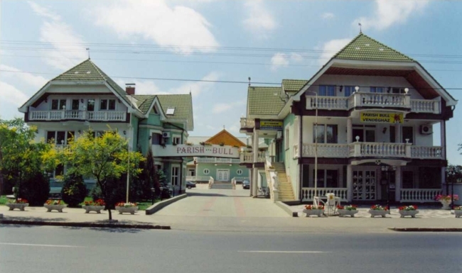 Parish Bull Hotel, Kisvárda