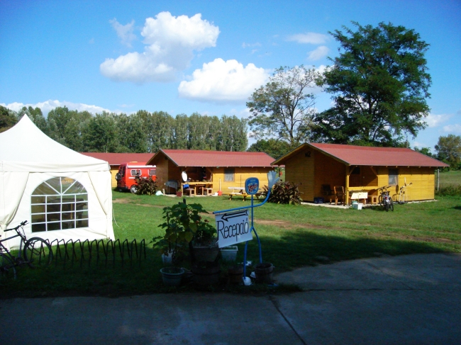 Horgász és Családi Camping, Panzió és Étterem, Tiszafüred