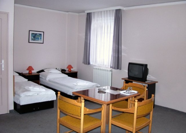 Apolló Hotel, Kecskemét