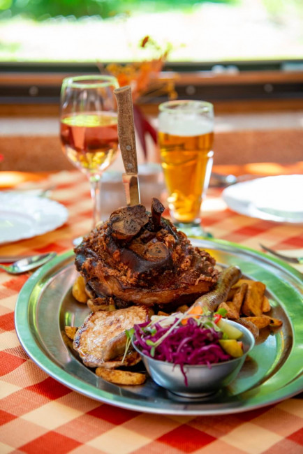 Fenyőgyöngye Vendéglő, BUDAPEST (II. kerület)