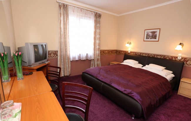 Fortuna Hotel és Étterem, Pizzéria, BUDAPEST (XIV. kerület)