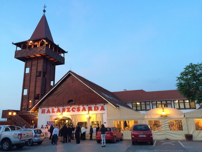 Fehértói Halászcsárda<br/>és Panzió                                                                                                                   , Szeged