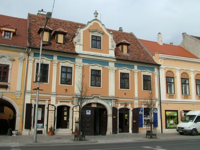 Soproni Képzőművészeti Társaság /Várkerület Galéria/, Sopron