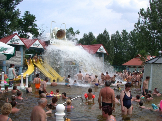 Cserkeszőlő Gyógy- és Strandfürdő, Cserkeszőlő