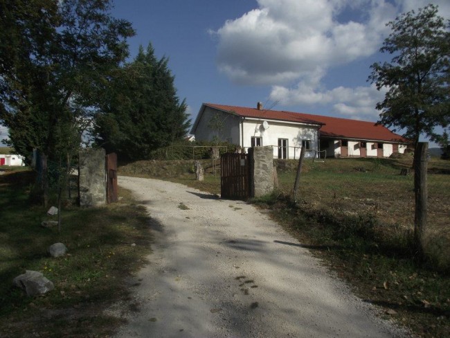 Sátorkőpuszta  Lovasiskola, Esztergom (Kertváros)