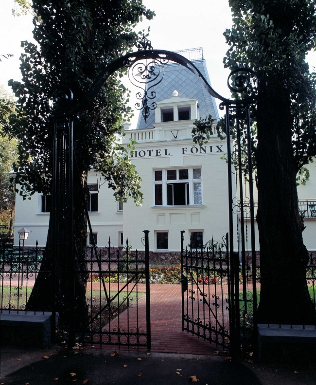 Hotel Főnix****                                                                                                                                       , Balatonföldvár