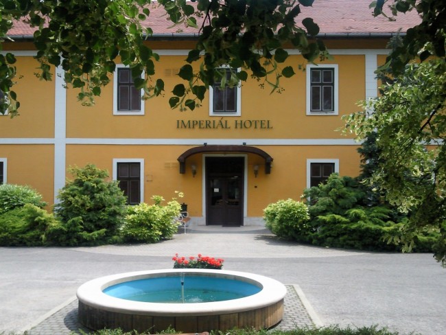 Hotel Imperial, Bábolna