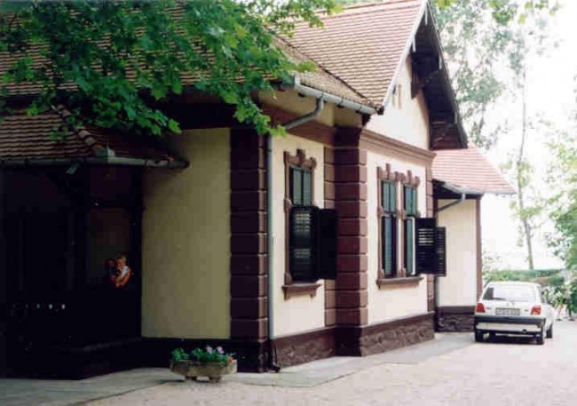 Korona Villa, Balatonvilágos