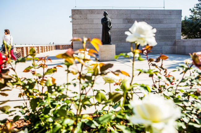 Gül Baba Türbe és Rózsakert - Gül Baba Kulturális Központ és Kiállítóhely, BUDAPEST (II. kerület)