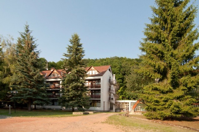Medves Hotel, Salgótarján (Salgóbánya)