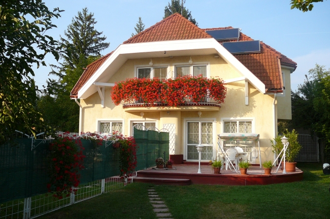 Adra Villa, Balatonkenese