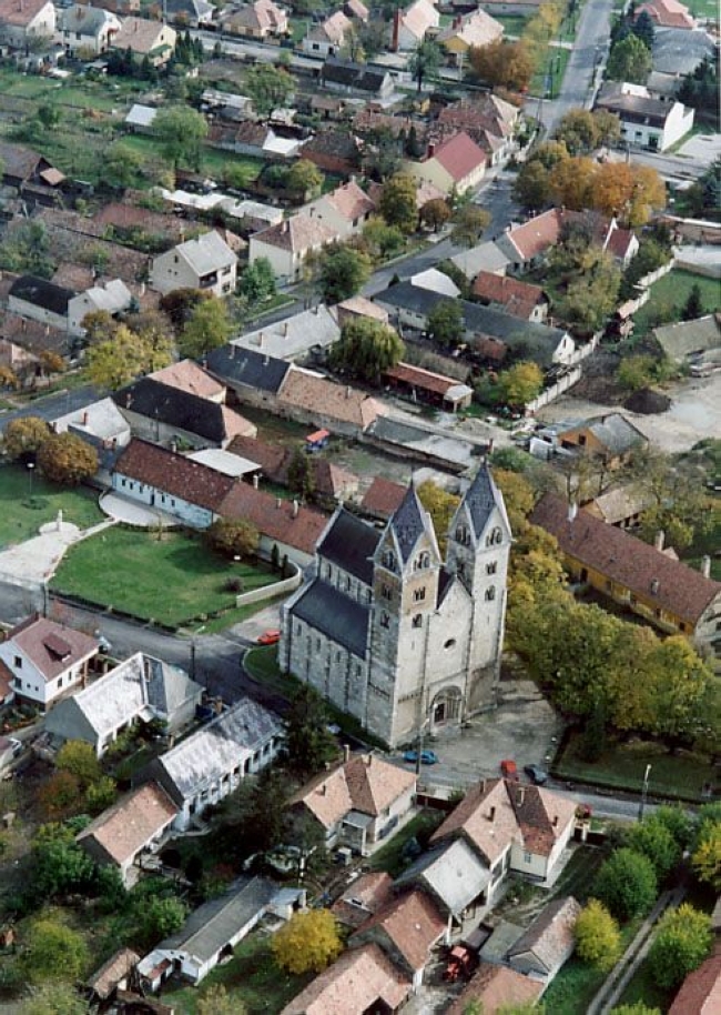 Szent Jakab műemlék templom                                                                                                                           , Lébény