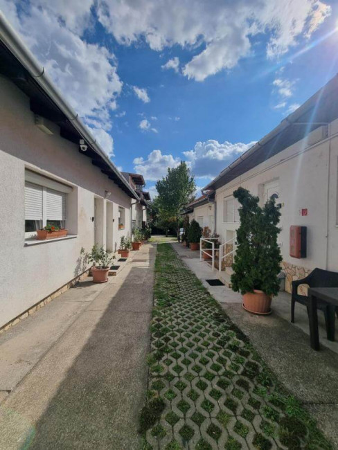 Hungária Apartmanház, Pécs