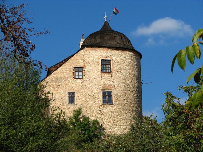 Kolostorvár, Pécsvárad