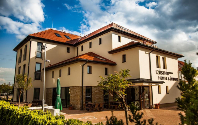 Ezüsthíd Hotel **** &amp; Étterem, Veszprém