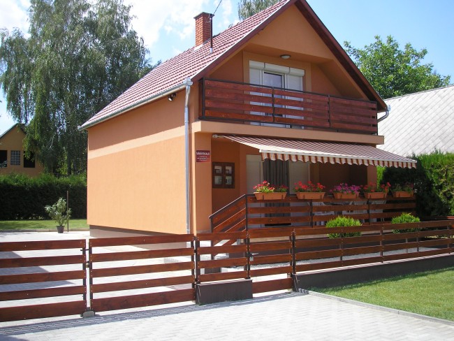 Liget Vendégház, Dombóvár (Gunaras)