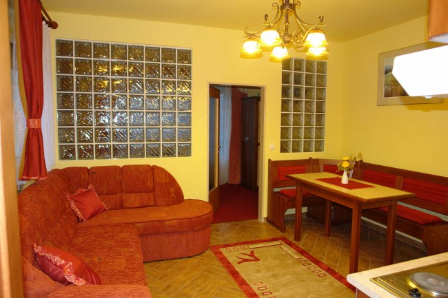 HoldLux Apartmanok, Sárvár