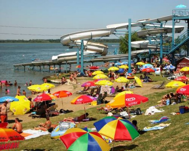 Tisza-tó strand, Abádszalók