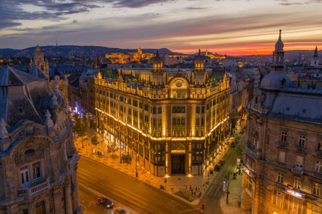 Párisi Udvar Hotel*****, BUDAPEST (V. kerület)