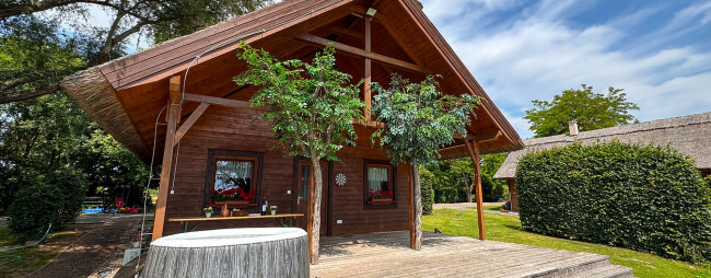 Oslitópark Szabadidő és Rendezvény Központ, Osli