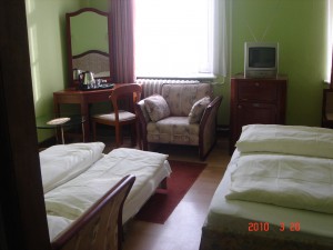 201131_room3.jpg