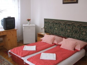 302455_szoba1.jpg