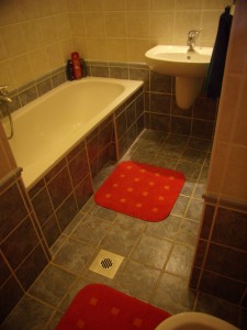 312827_bathroom.jpg